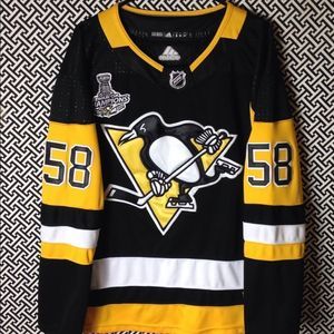 Authentic Pittsburgh Penguins Stanley Cup Jersey. Size 46.
Letangh #58